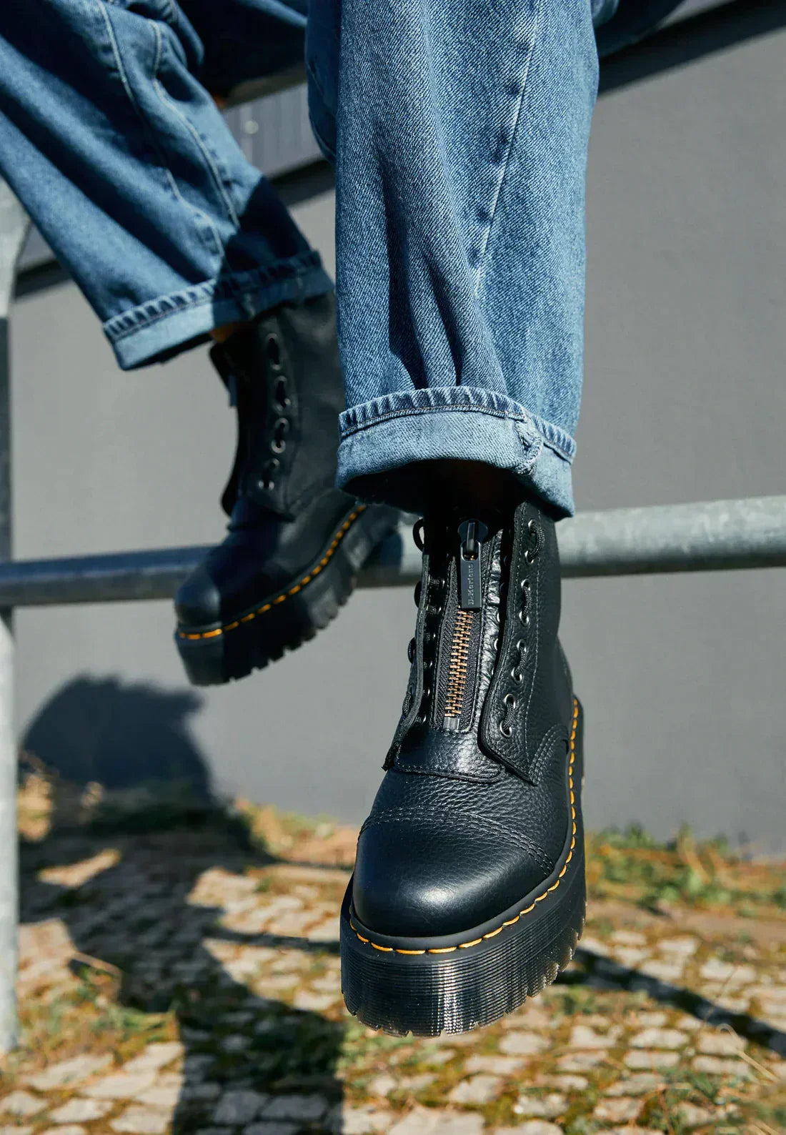 Stilla | Zip up Platform Boots