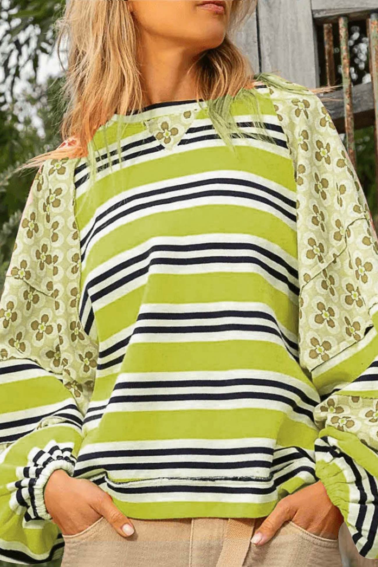 Stilla | Stribet bomulds sweatjacke med blomstermønster