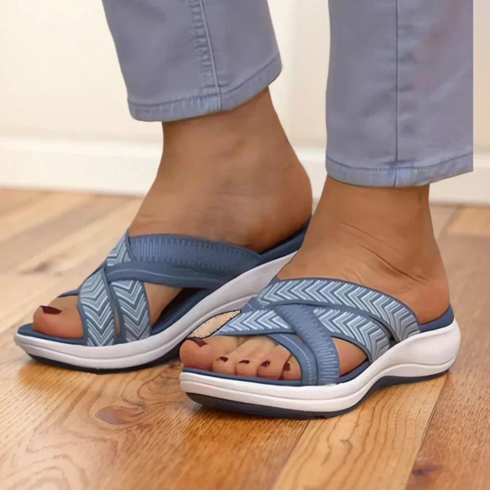 Stilla | Elegante Sandaler med krydsede remme