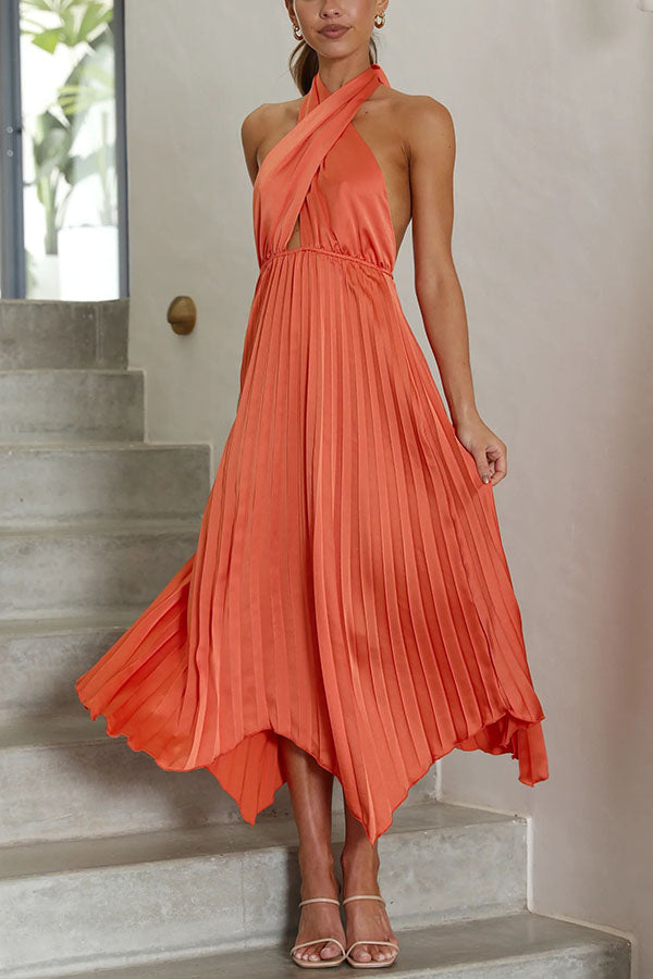 Stilla | Gina Satin Halterneck Plisseret Midi Kjole