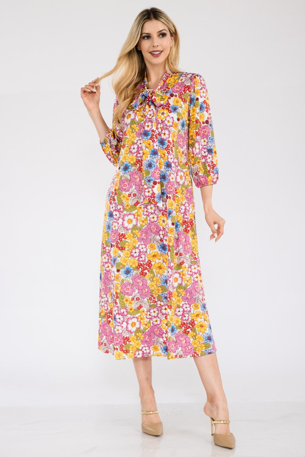 Stilla | Full Size Floral Midi Kjole Med Sløjfe Bundet