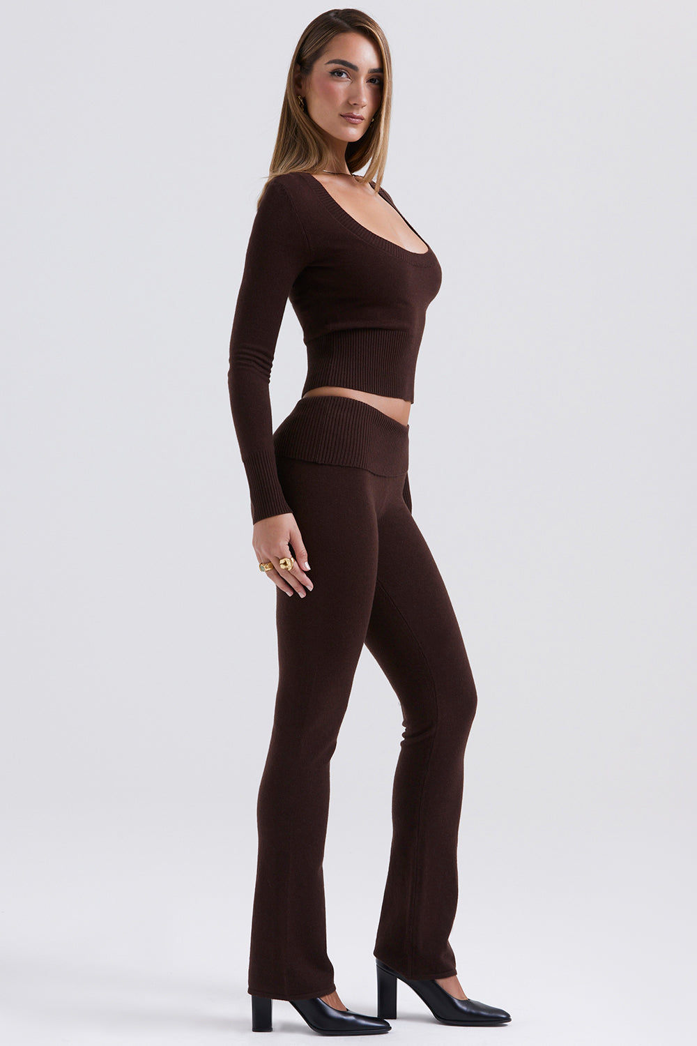 Stilla | Top Med Rund Hals Og Bukser Chokolade Cashmere Blanding