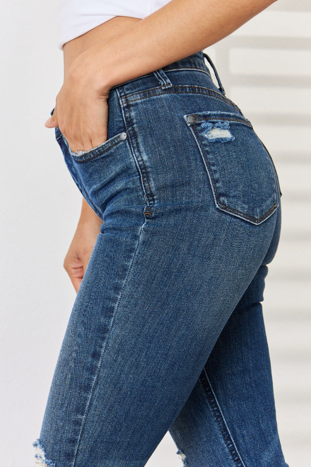 Stilla | Blå Full Size Mellemhøj Talje Distressed Slim Jeans