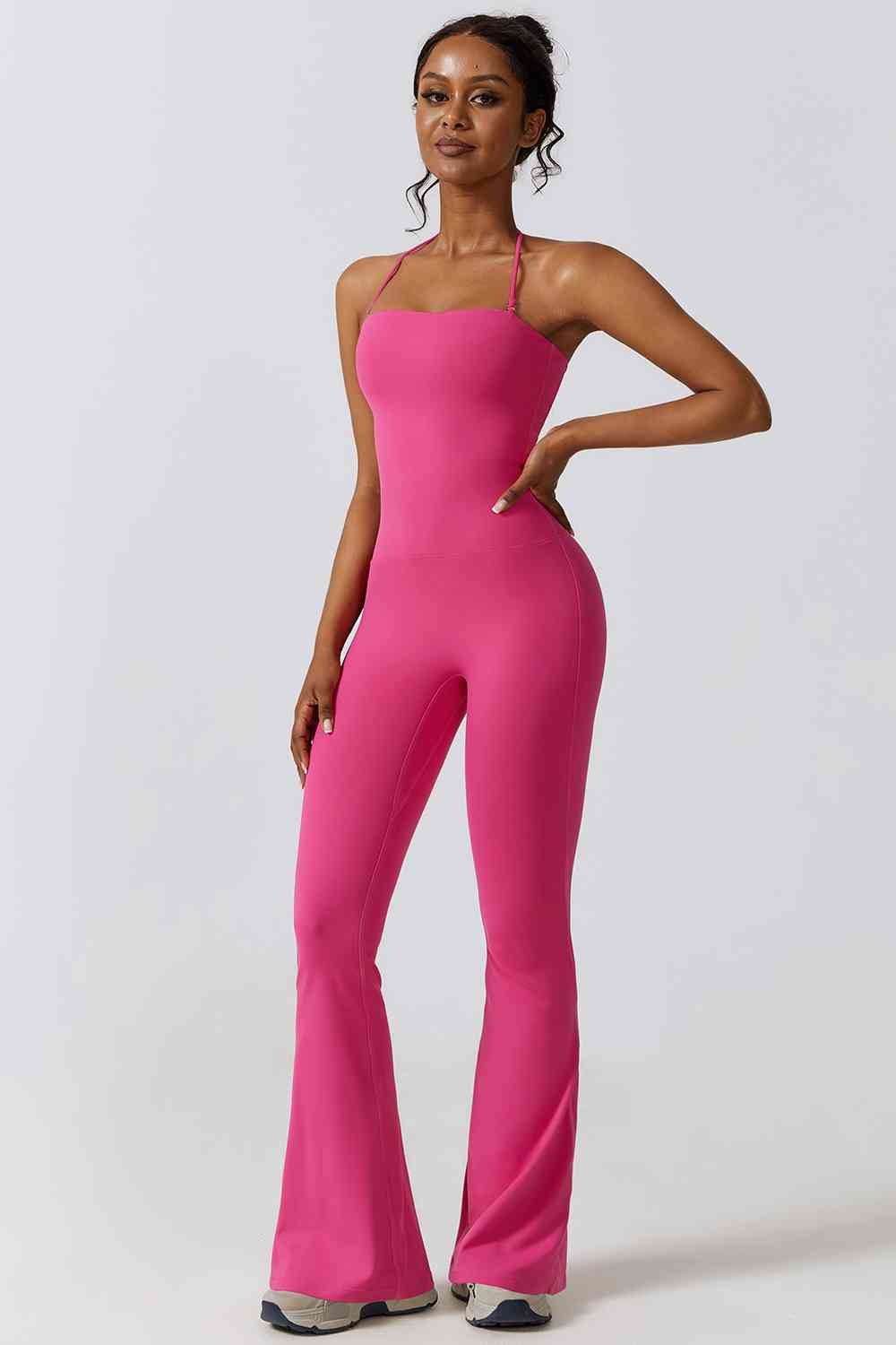Stilla | Hals Flare Sport Jumpsuit