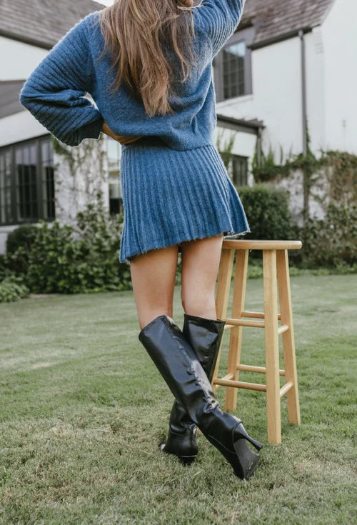 Stilla | Sæt Plisseret Sweater og Nederdel Jayline