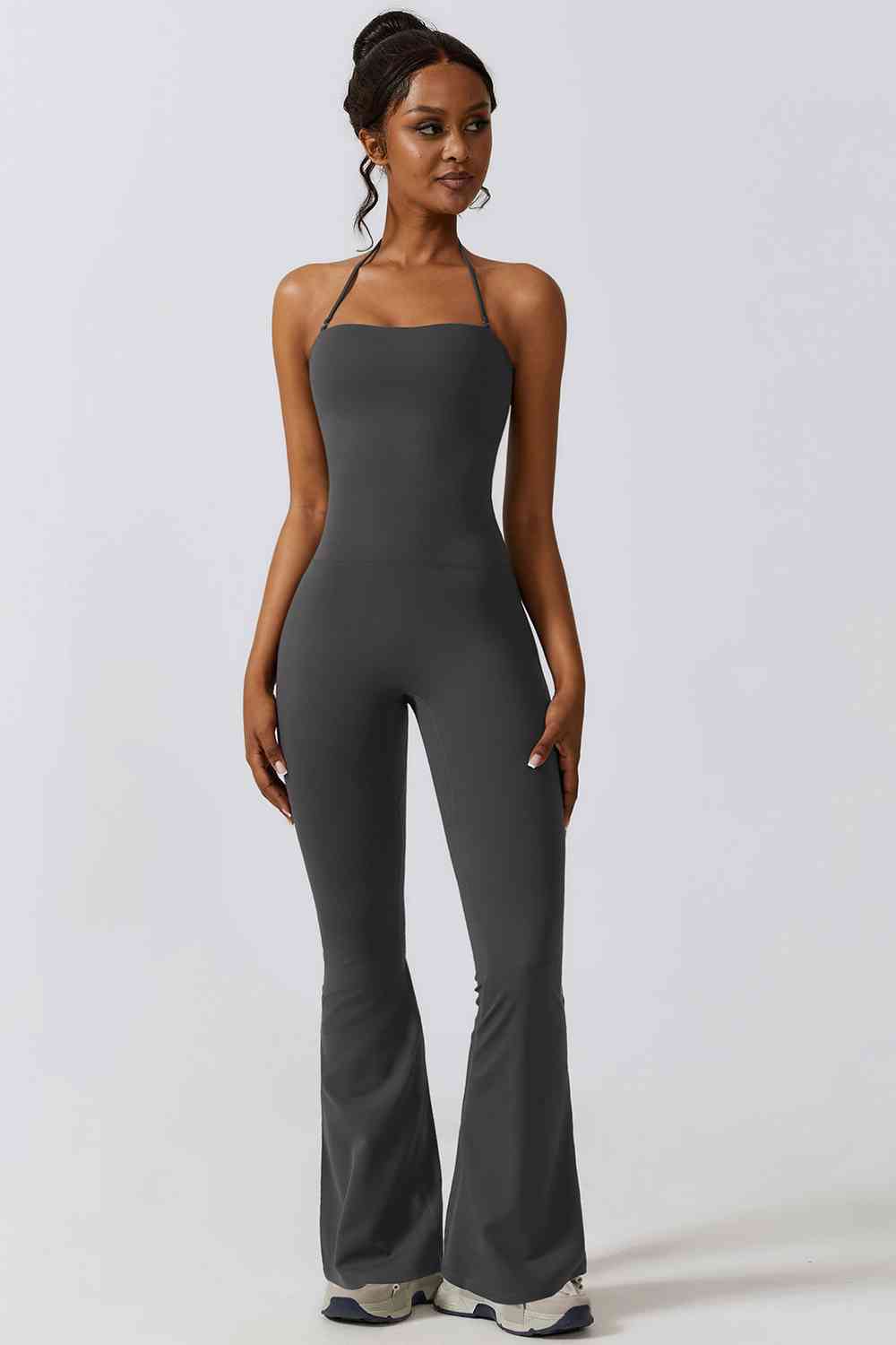 Stilla | Hals Flare Sport Jumpsuit