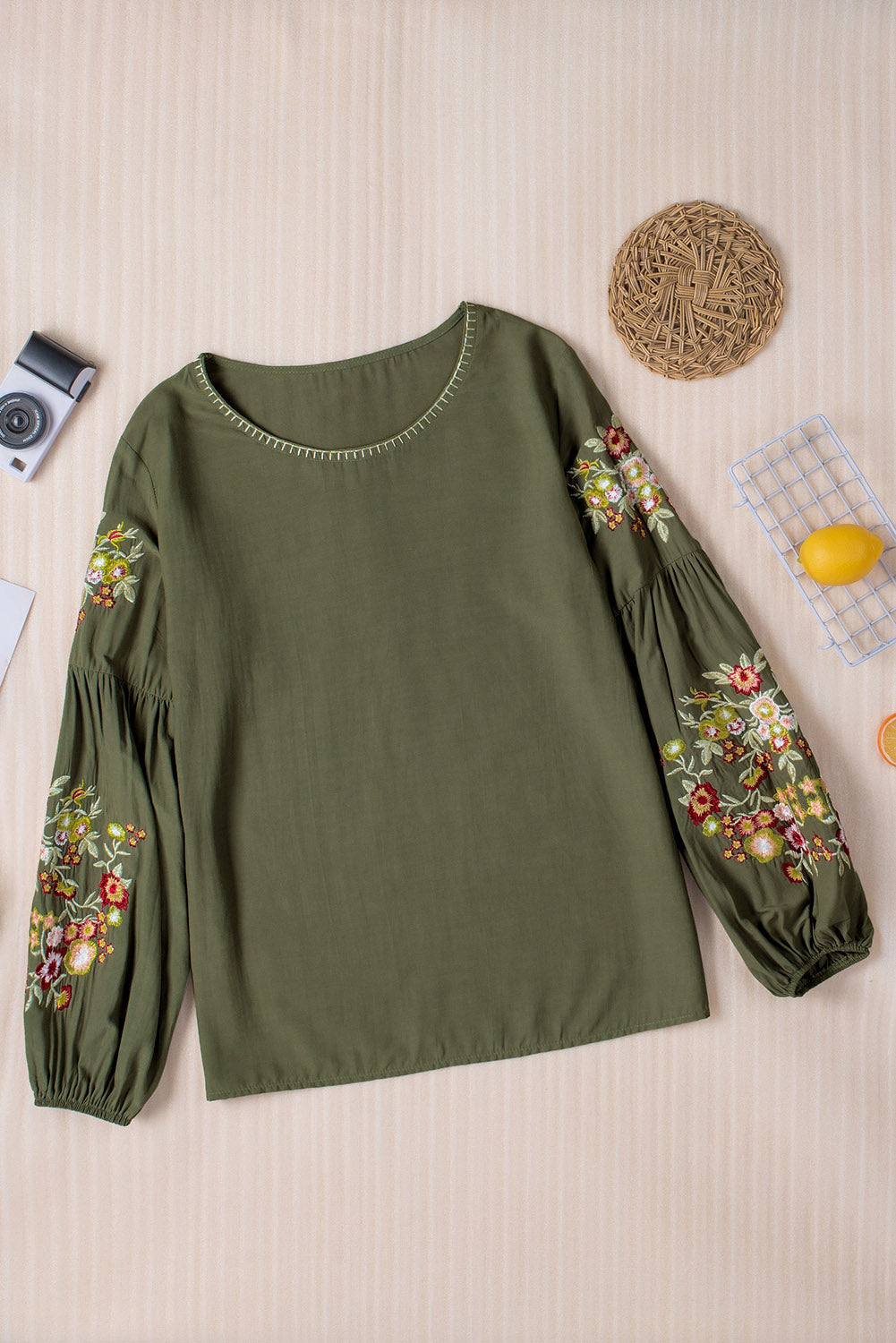 Stilla | Rund Hals Ballonærme T-shirt