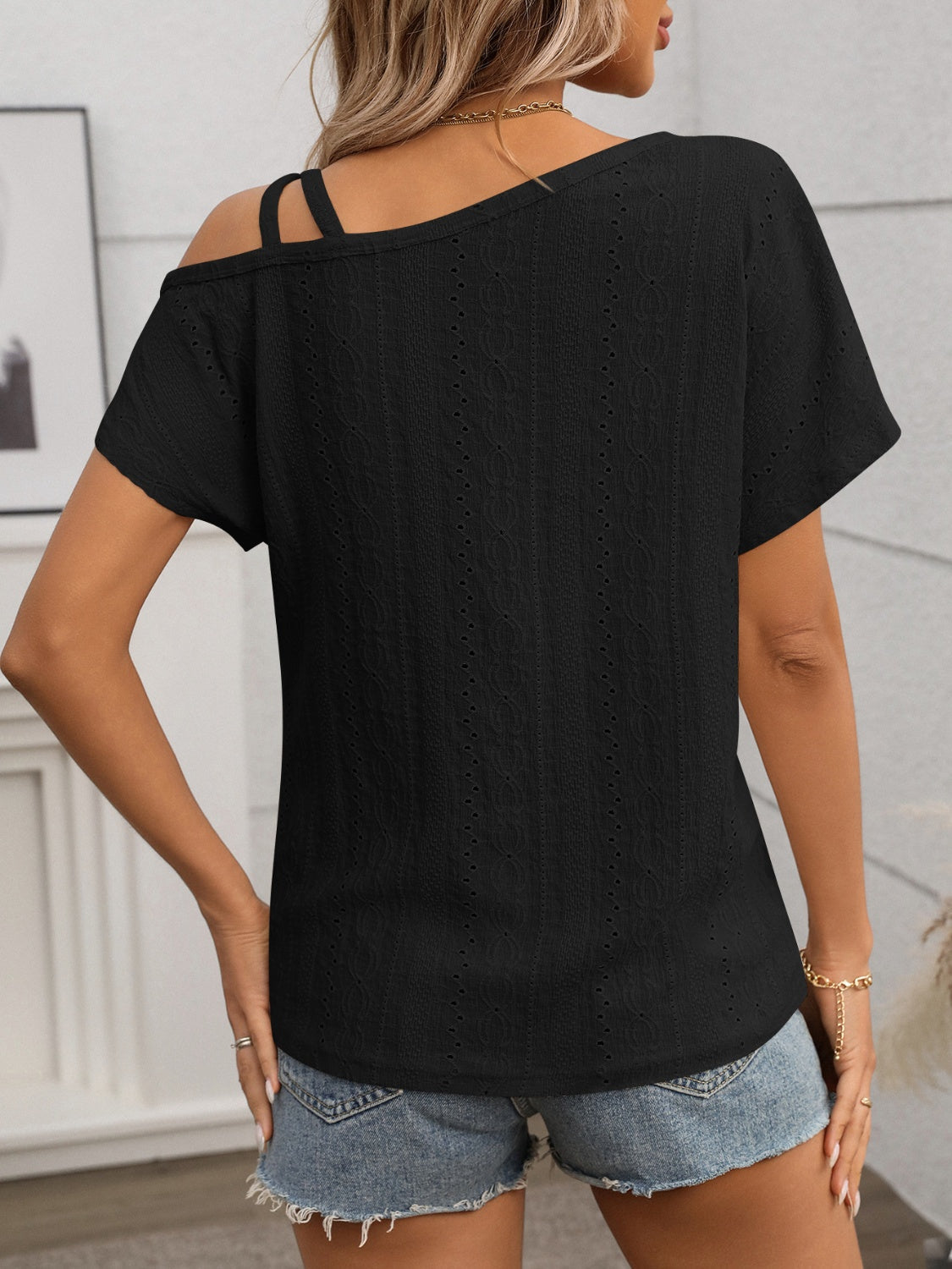 Stilla | Øjer Asymmetrisk Skulder Kortærmet T-Shirt