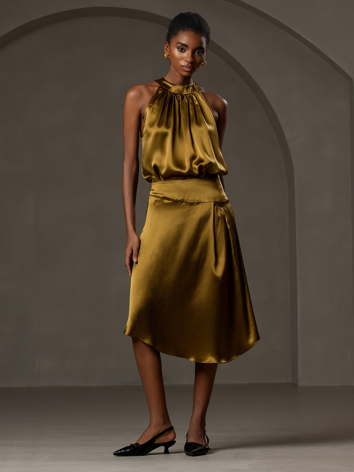 Stilla | Silke Moderigtig Asymmetrisk Kant Midi Nederdel