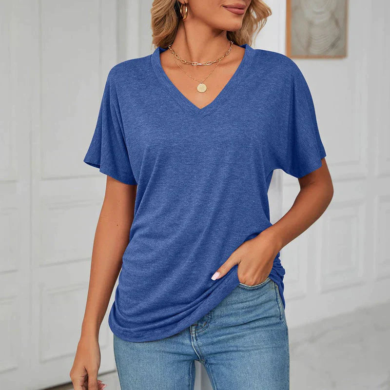 Stilla | Casual T shirt med V udskæring og løs ryg