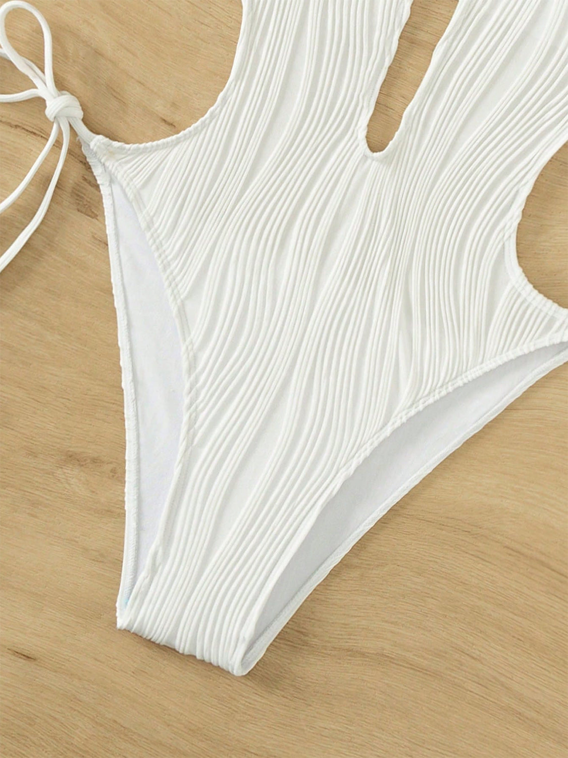 Stilla | Cutout Bundet Én-bit Badetøj