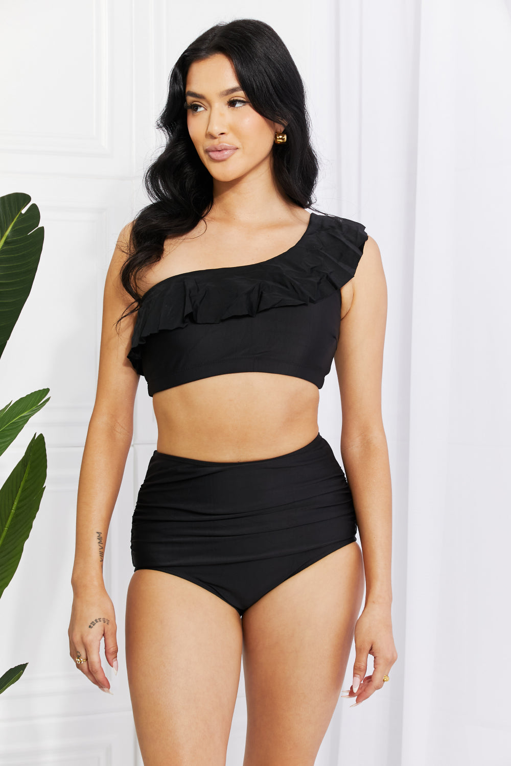 Stilla | West Swim Seaside Romance Ruffle One-shoulder Bikini I Sort