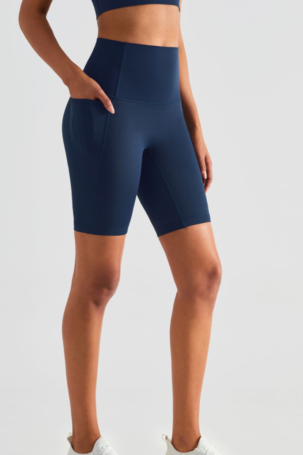 Stilla | Rise Wide Waistband Biker Shorts med lommer