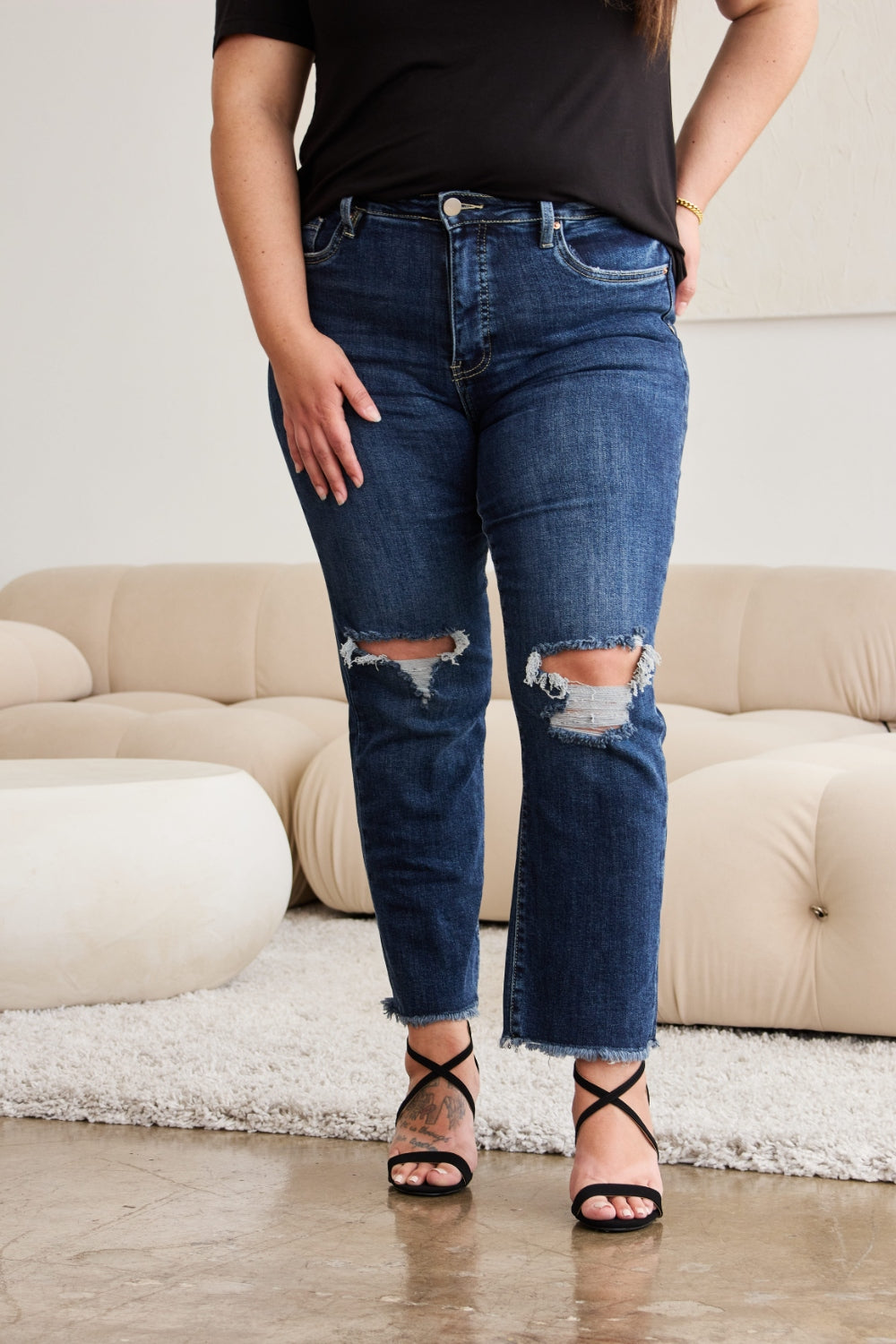 Stilla | Crop Dylan Full Size Mavekontrol Slidt Højtaljede Raw Hem Jeans