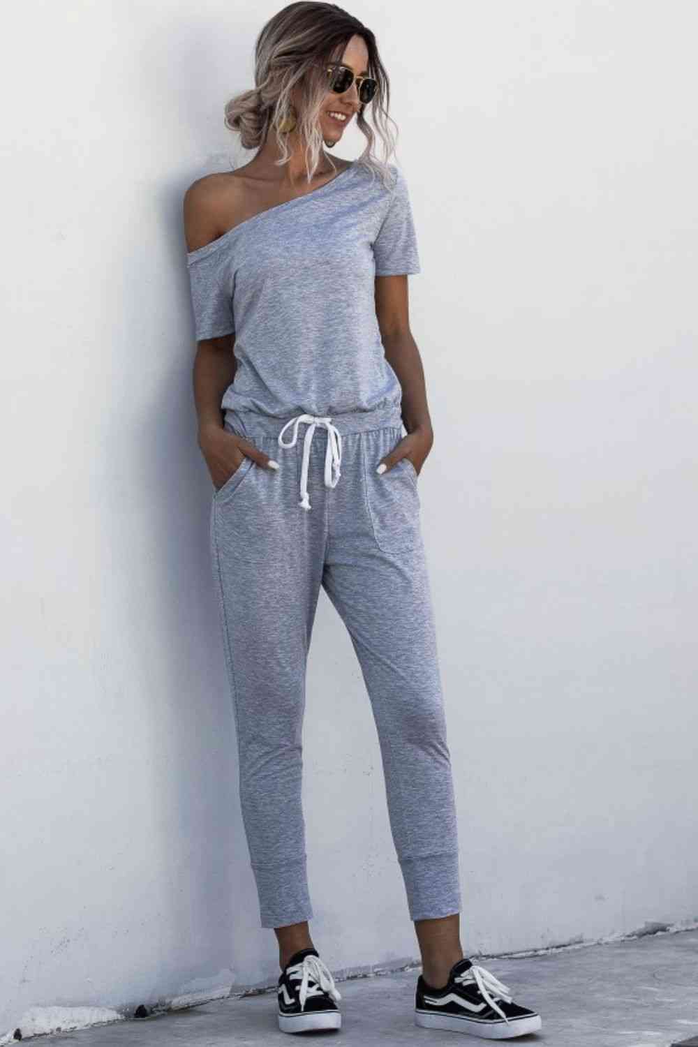 Stilla | Halsbundet Jumpsuit Med Lommer