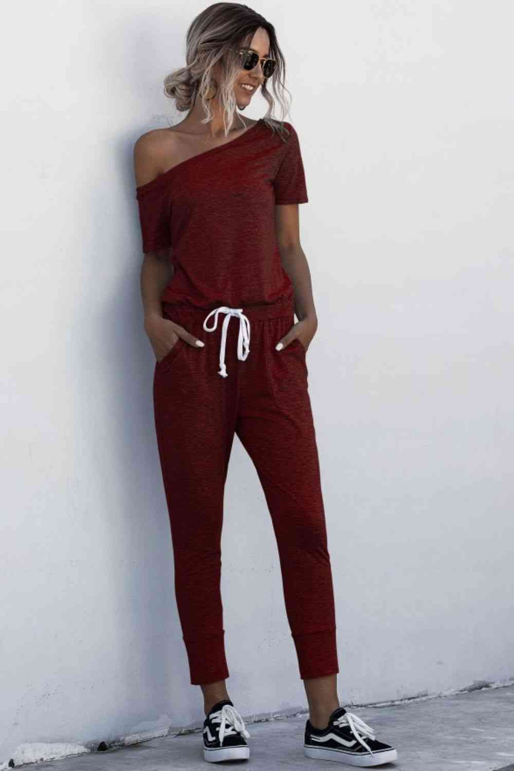 Stilla | Halsbundet Jumpsuit Med Lommer