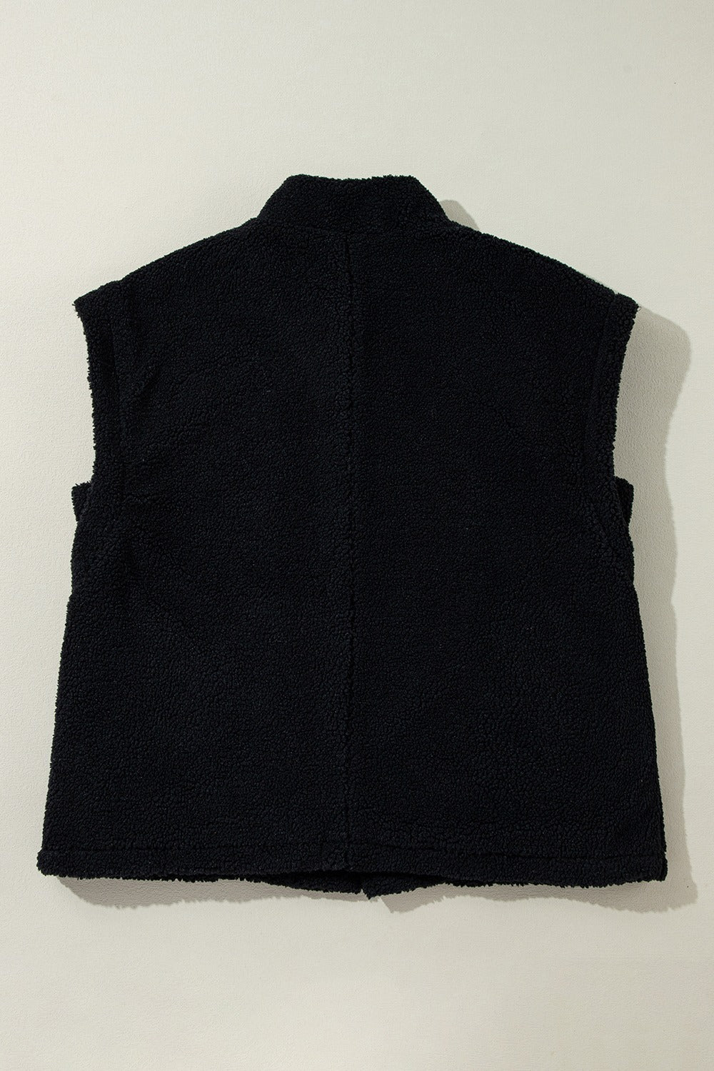 Stilla | Mock Neck Knap Op Vest Frakke