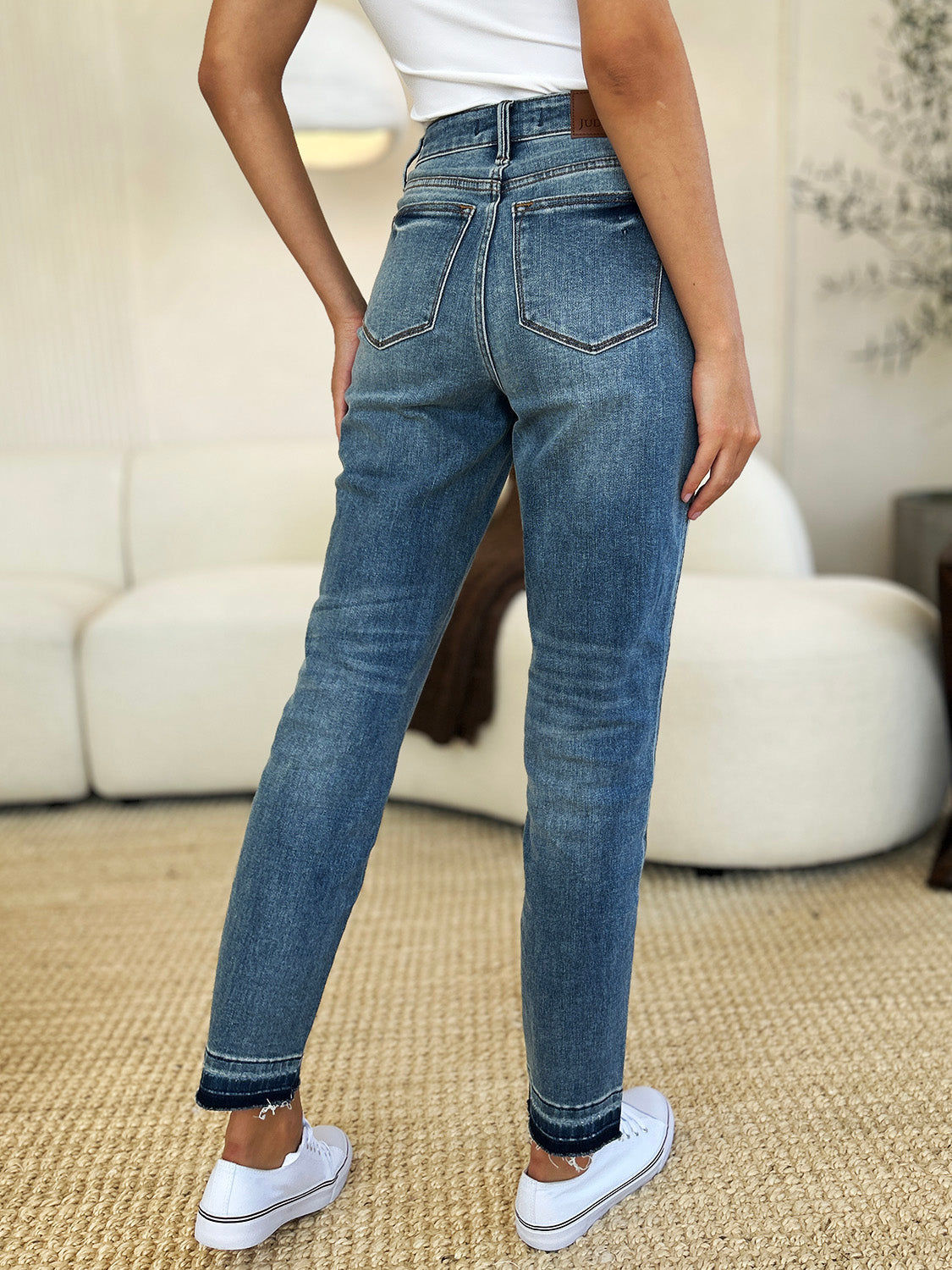 Stilla | Blå Fuld Størrelse Mellemhøj Rigid Magic Release Hem Jeans