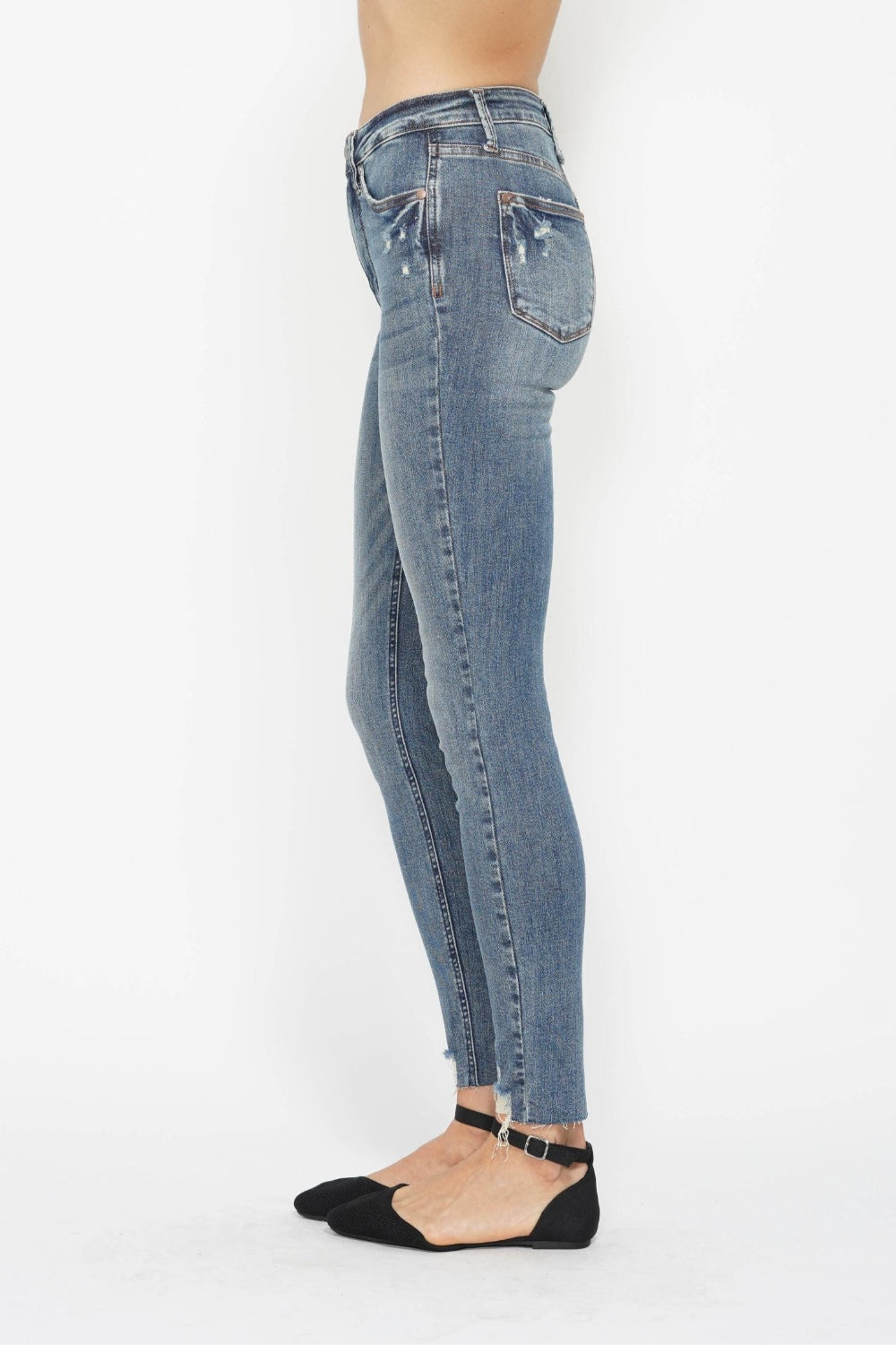 Stilla | Blå Full Size Tummy Control Vintage Wash Hem Destroy Skinny Jeans