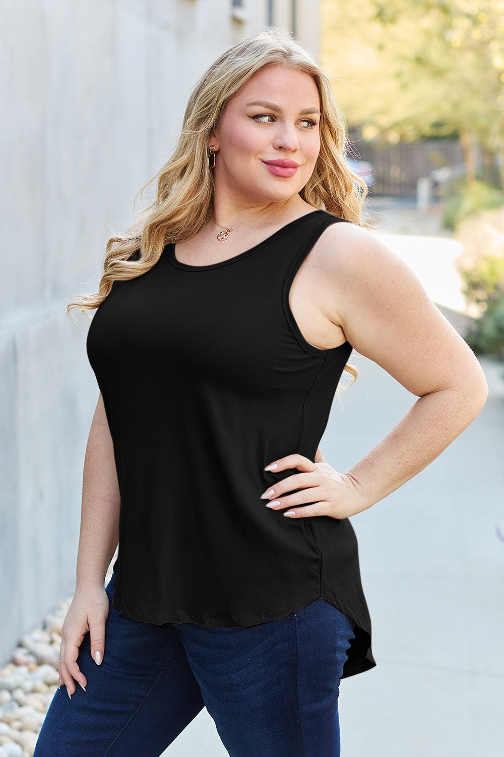Stilla | Bae Full Size Rund Hals Tanktop