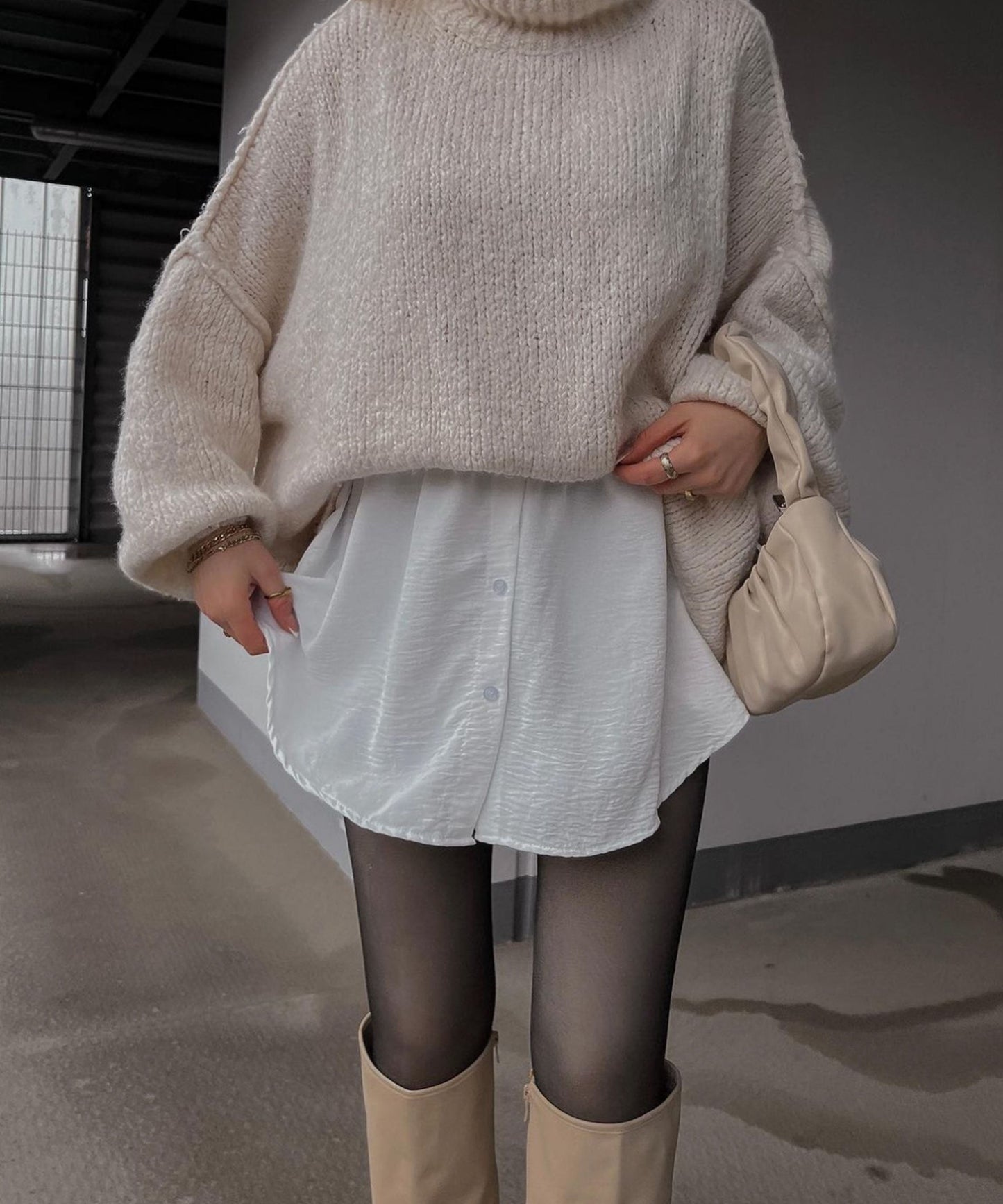 Stilla | Elegant Bluserock Hvid