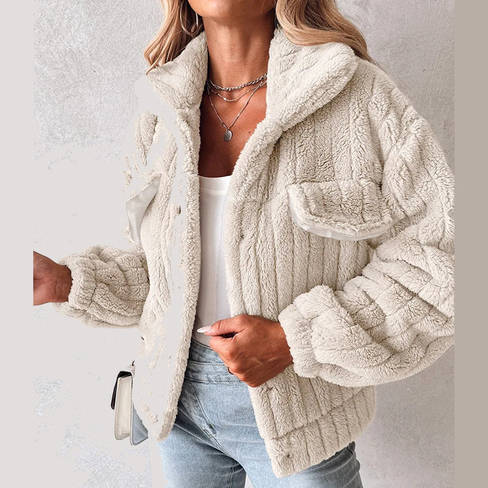 Stilla | Teddy-fleece-badekåbe med knaplukning og krave