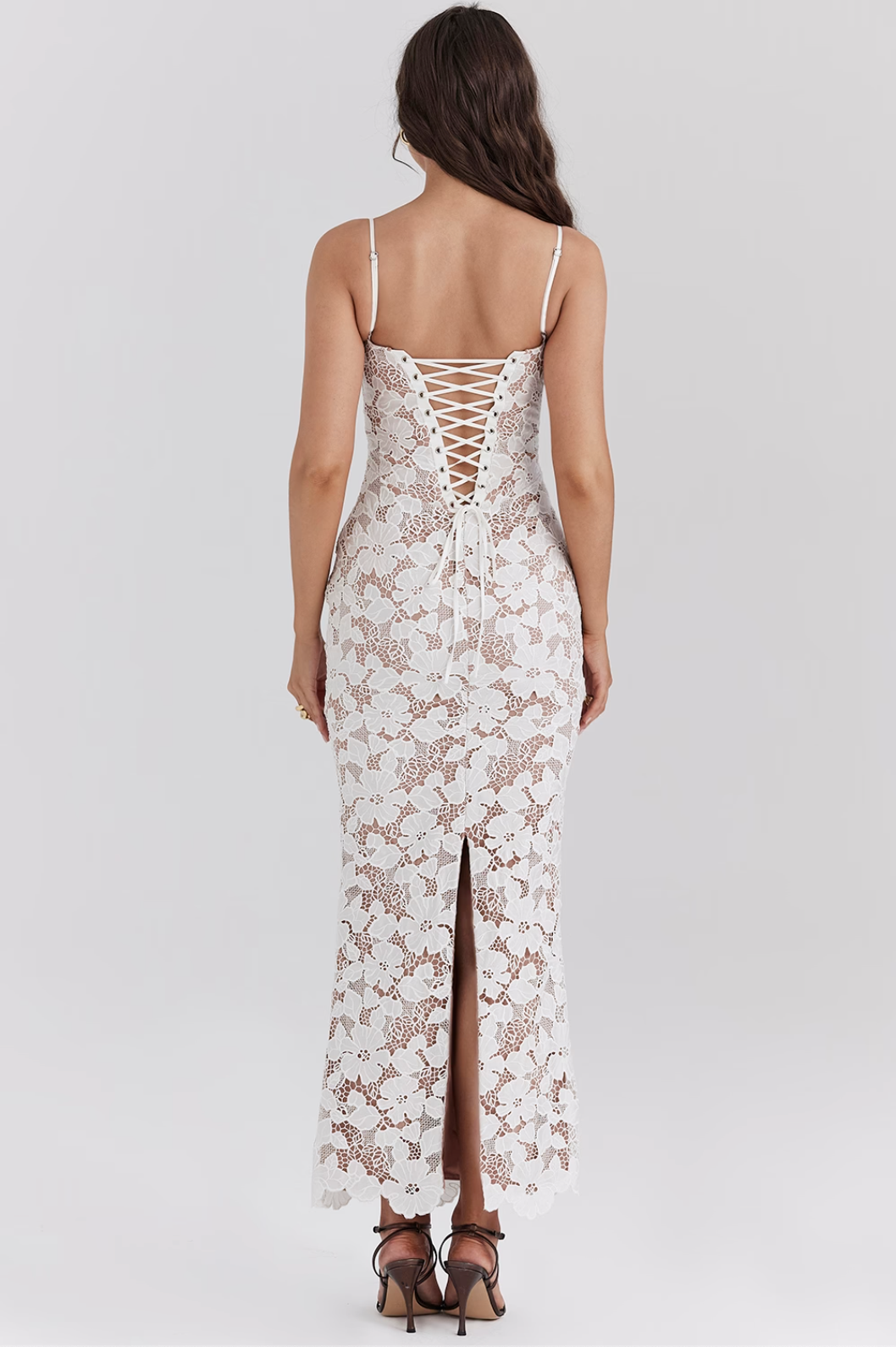 Stilla | Lang Blondekjole i Hvid med Blomsterprint