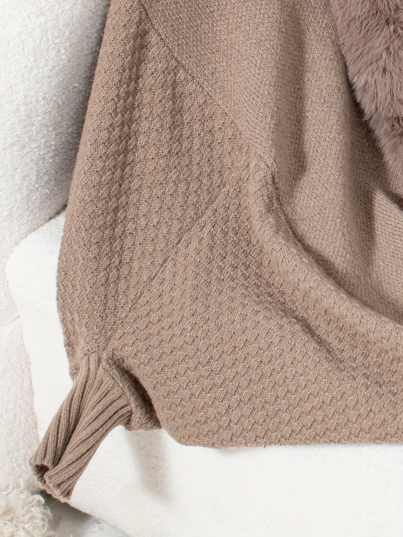 Stilla | Faux Fur Cardigan med Sjal Krave Akryl Varm & Elegant