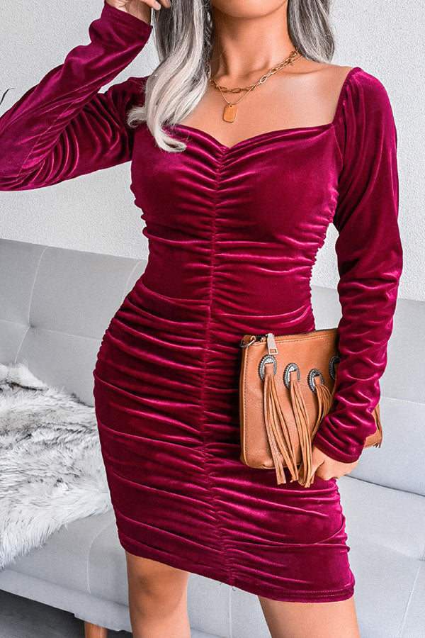 Stilla | Beyond Romance Velvet Ruched Mini Kjole