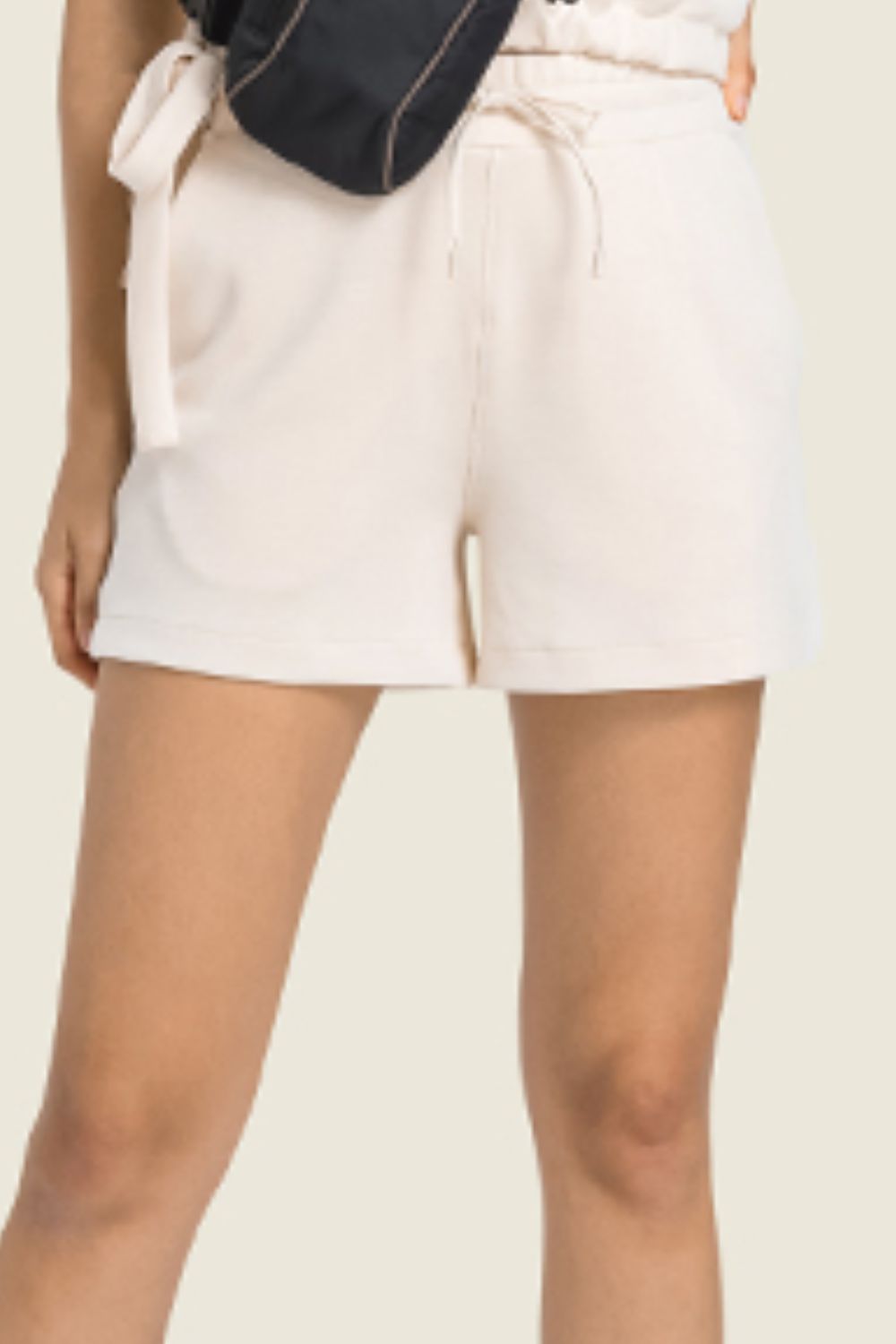 Stilla | Elastisk Talje Sports Shorts med Lommer