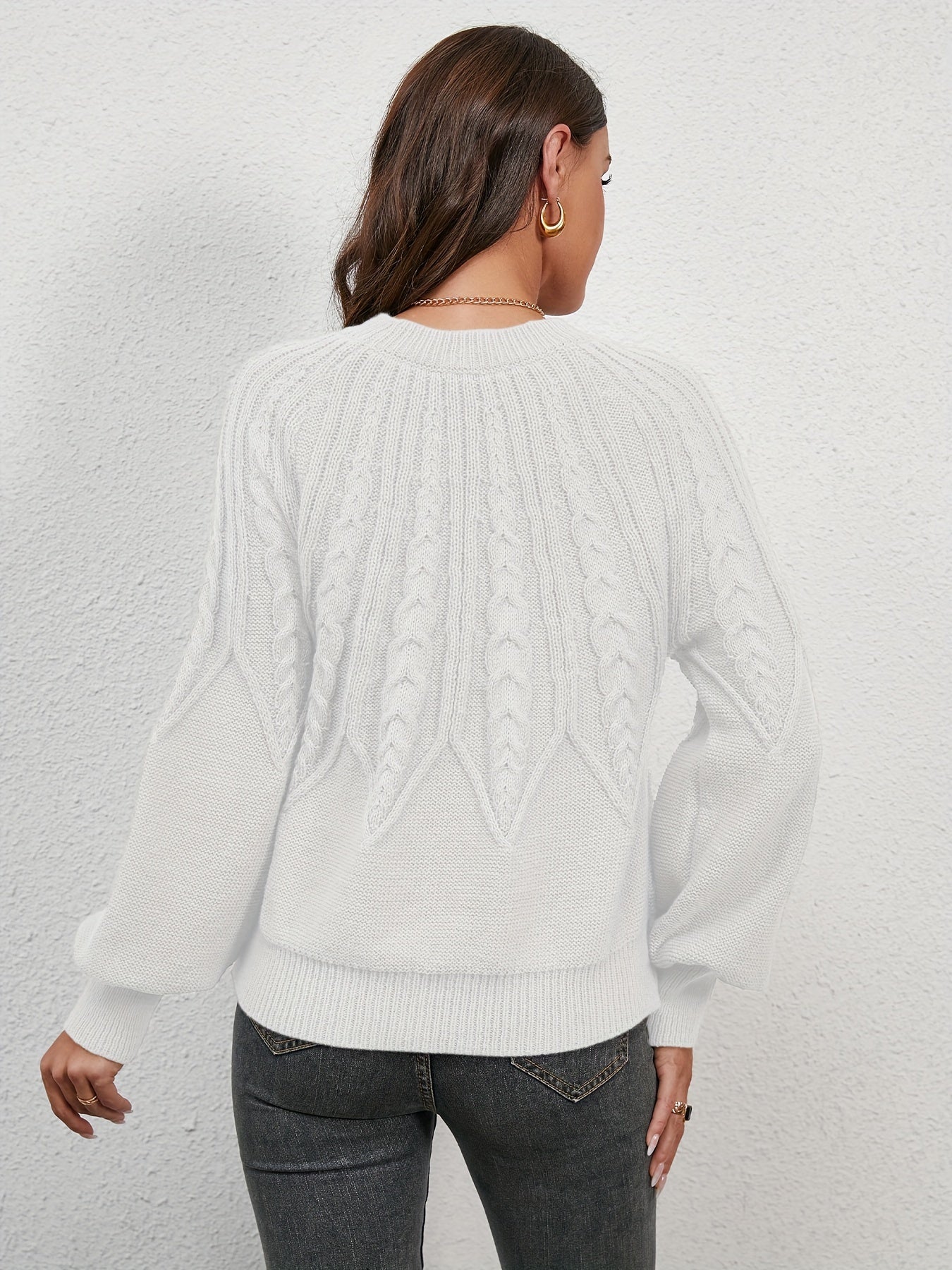 Stilla | Pullover af slidstærk strik med drejning