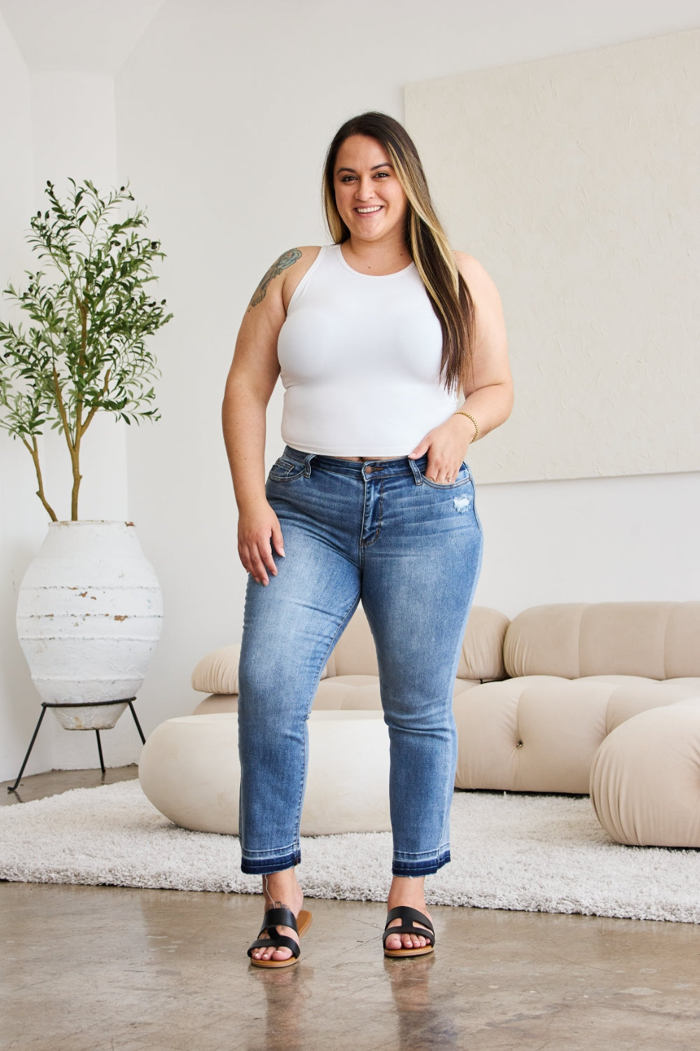 Stilla | Blå Full Size Release Hem Cropped Bootcut Jeans
