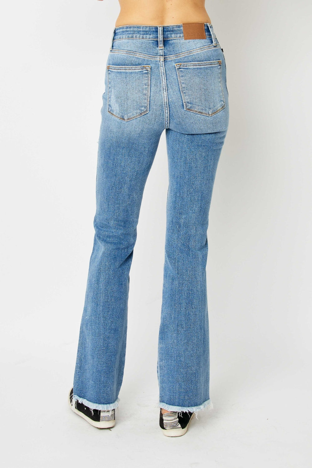 Stilla | Blå Størrelse Fuld Distressed Raw Hem Bootcut Jeans