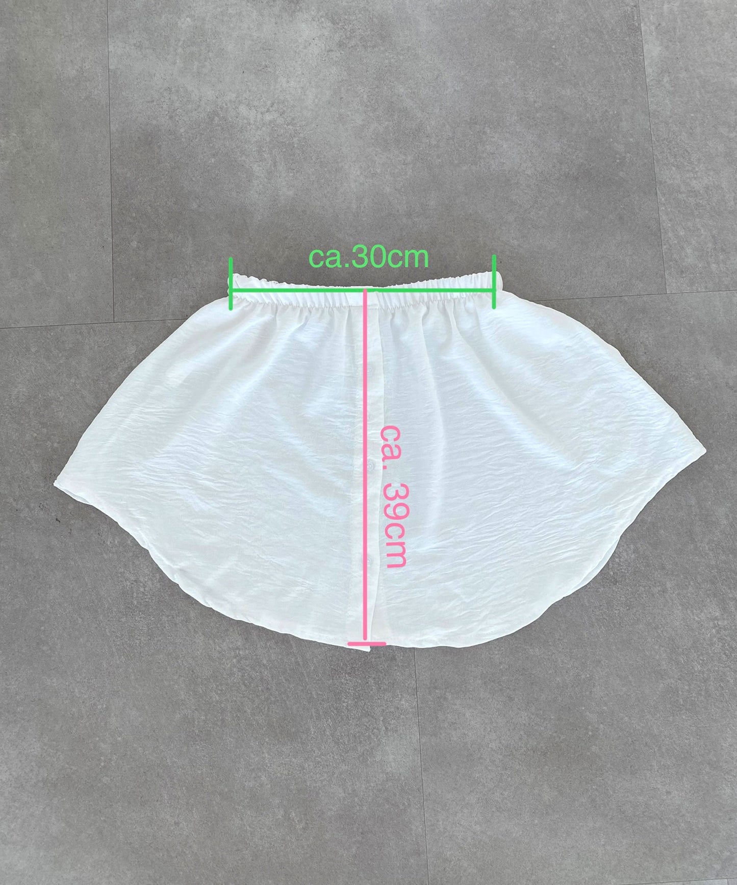 Stilla | Elegant Bluserock Hvid