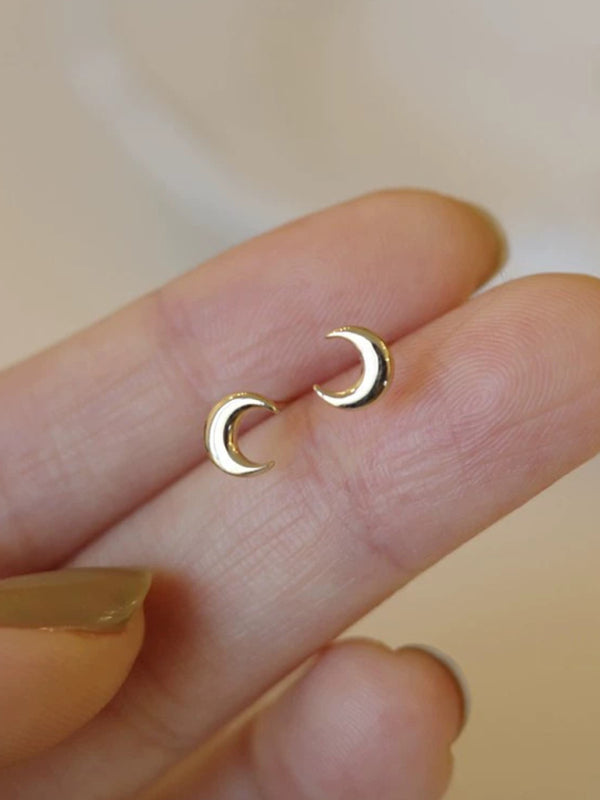 Stilla | Simple Small Crescent Moon Øreringe