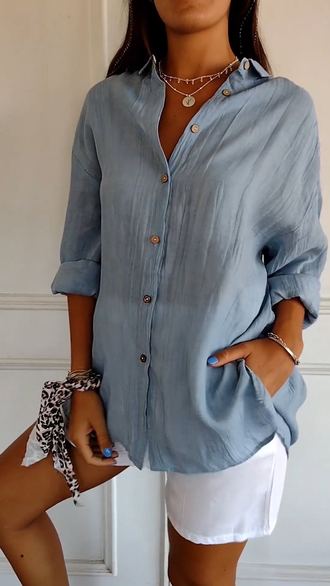 Stilla | Damebluse med lange ærmer og elegante, behagelige manchetter