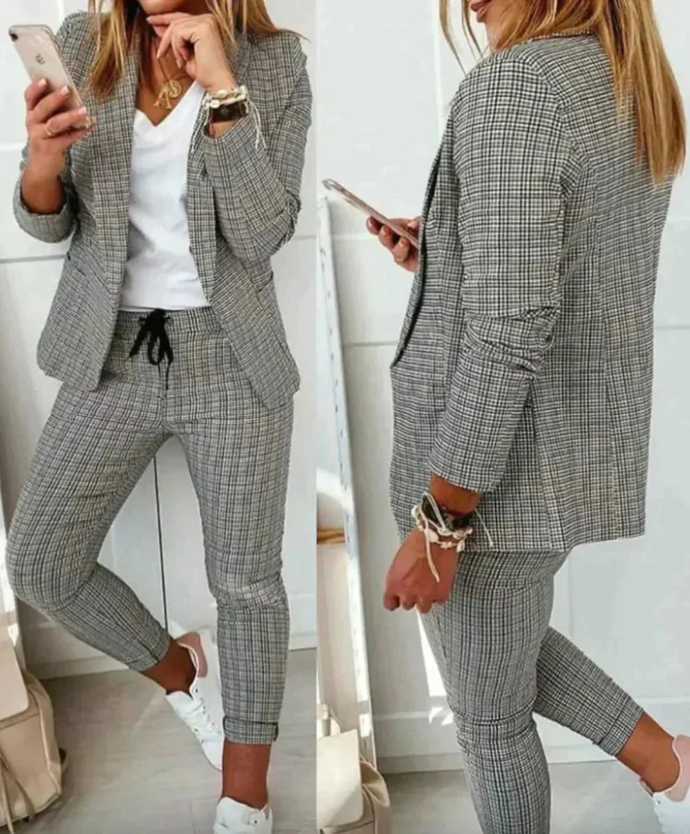 Stilla | l Elegant kostume