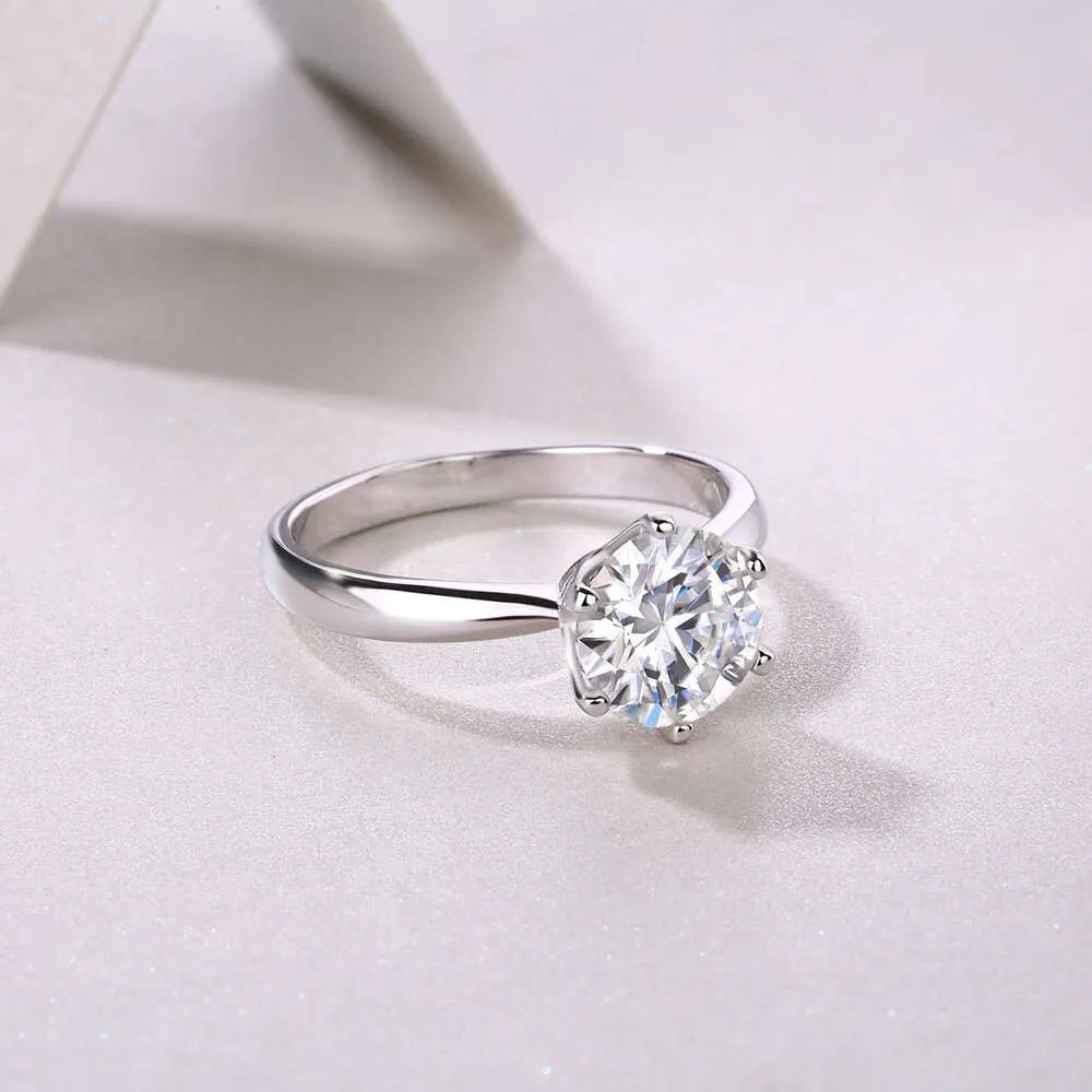 Stilla | ring med seks kløer (med certifikat)