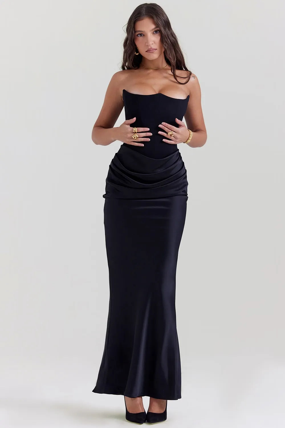 Stilla | Elegant kjole med satin drapering