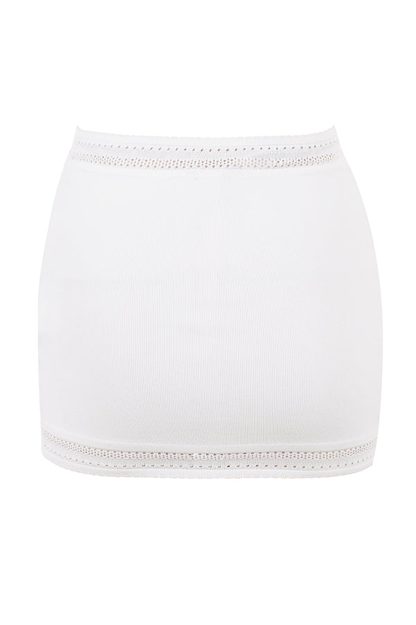 Stilla | Elfenbensfarvet Elegante Ribstrikket Top Med Mini Nederdel
