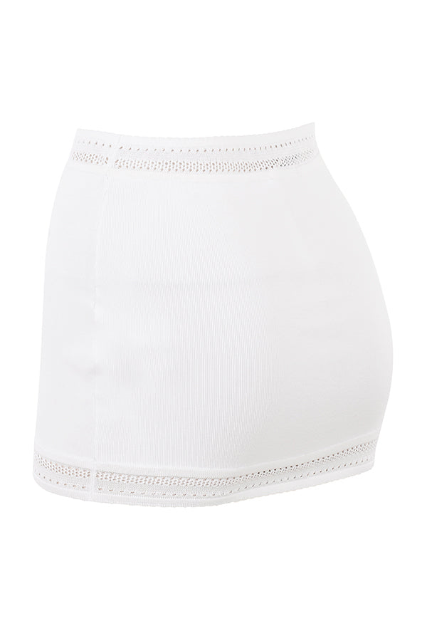 Stilla | Elfenbensfarvet Elegante Ribstrikket Top Med Mini Nederdel