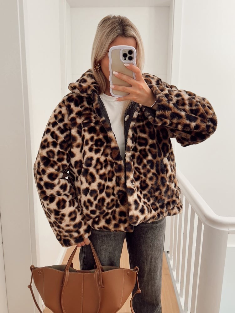 Stilla | Vendbar Anorak Med Leopardmønster