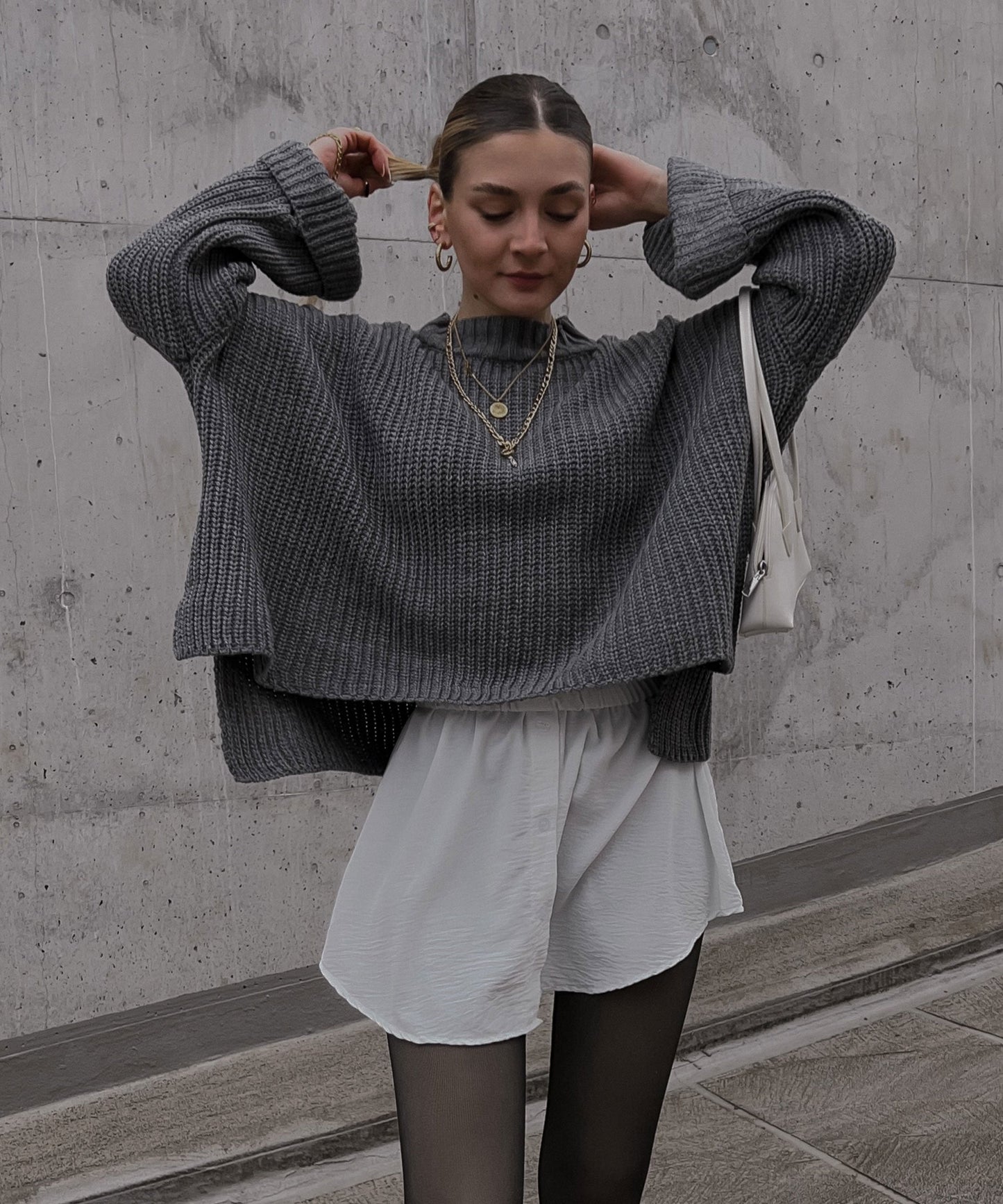 Stilla | Elegant Bluserock Hvid