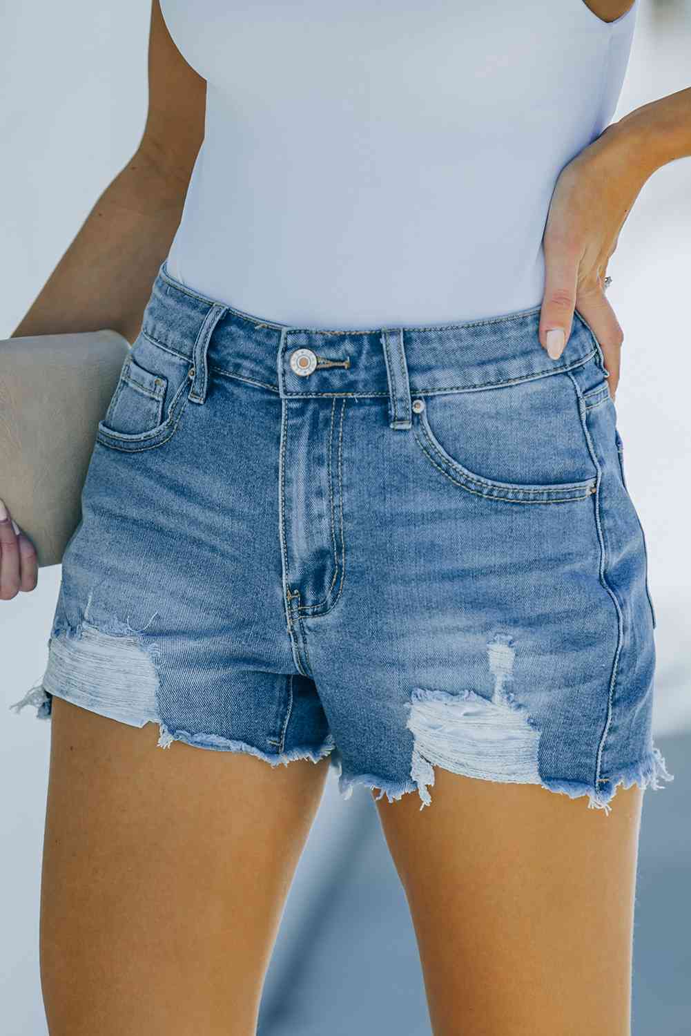 Stilla | Hem Distressed Denim Shorts Med Lommer