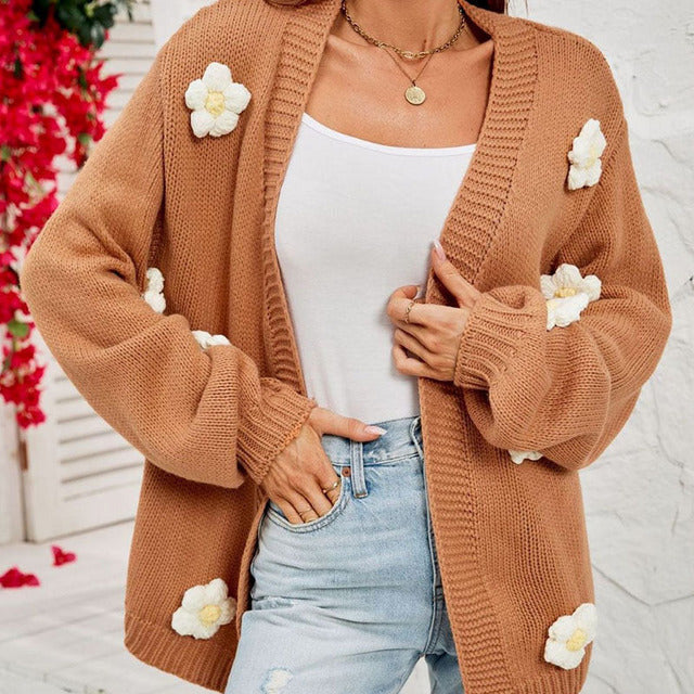 Stilla | Blomstret Strikket Cardigan Polyester Brun, Blomsterdetaljer, Komfortabel