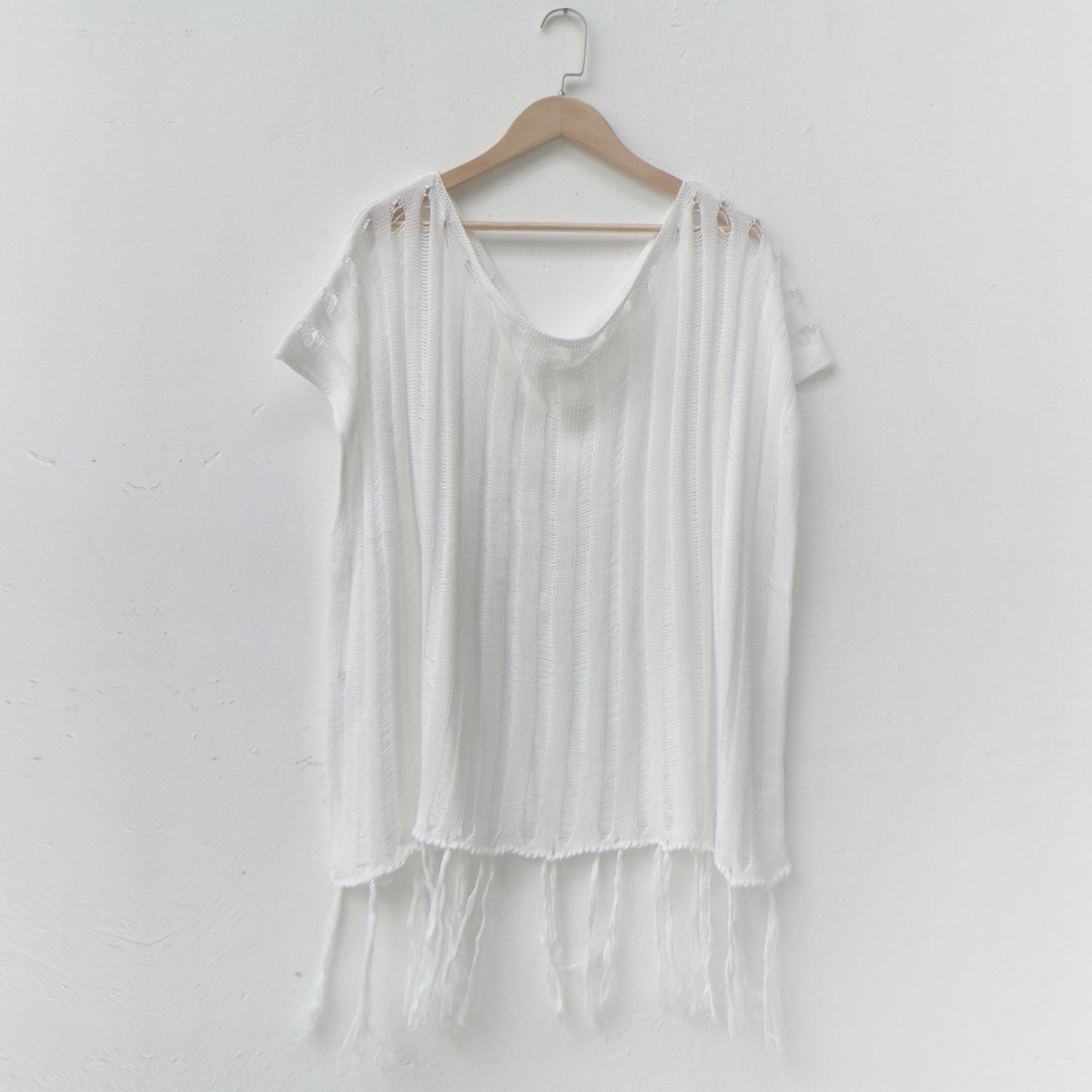 Dame afslappet strandtrøje med frynset kant og struktureret design Stilla