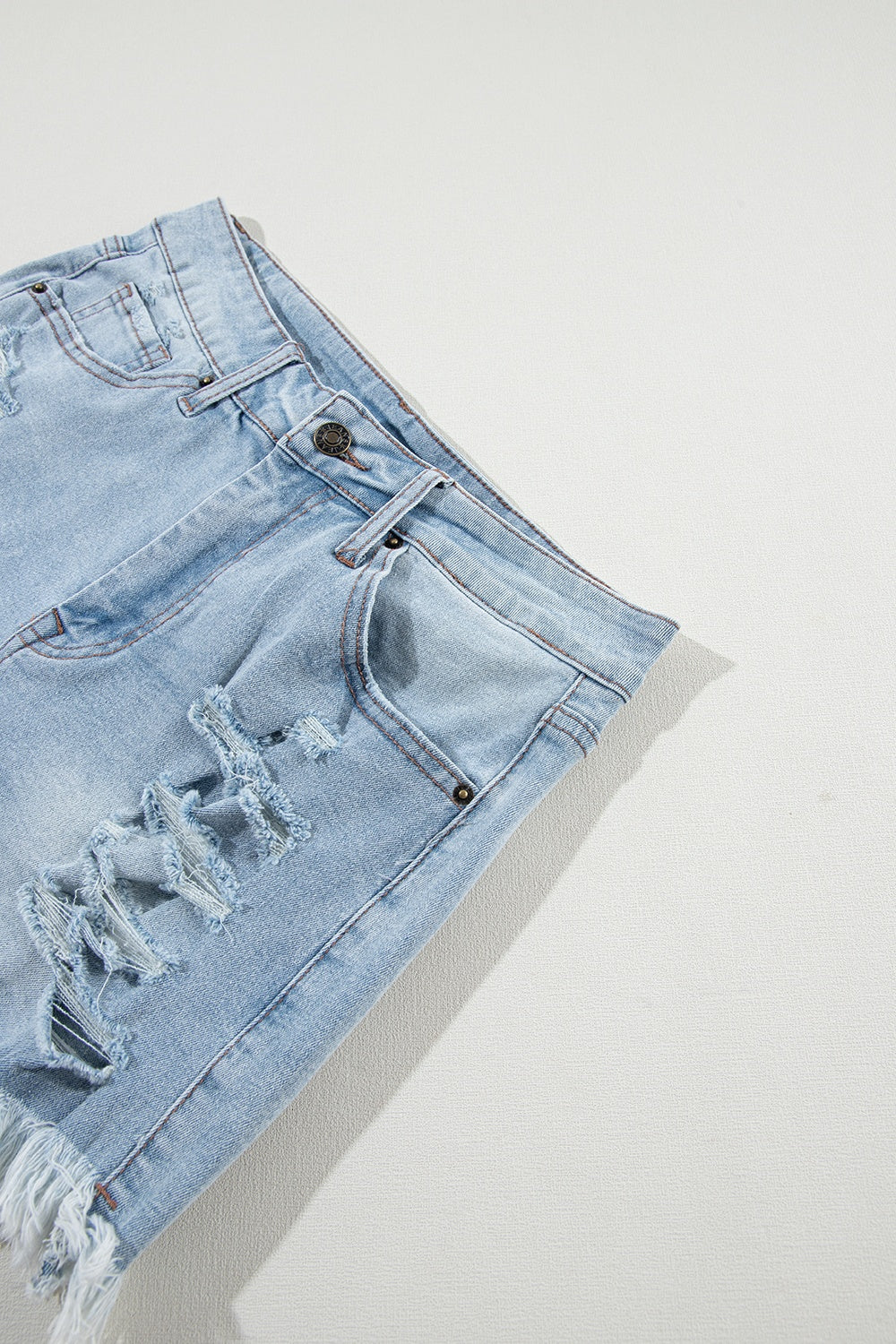 Stilla | Raw Hem Denim Shorts