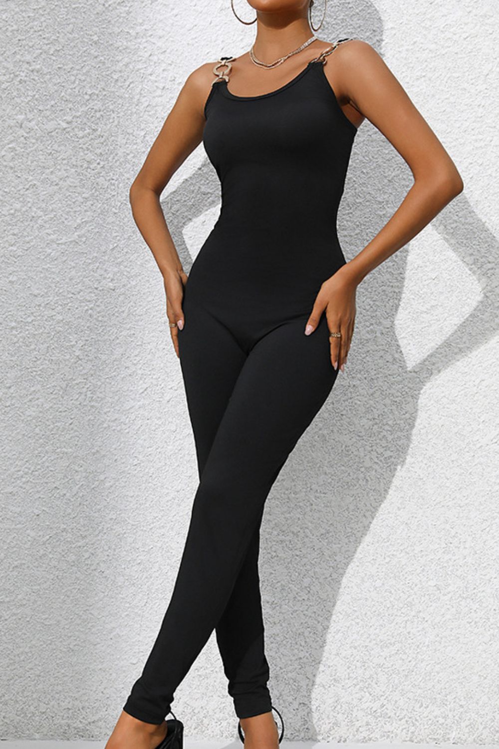 Stilla | Neck Wide Strap Skinny Jumpsuit