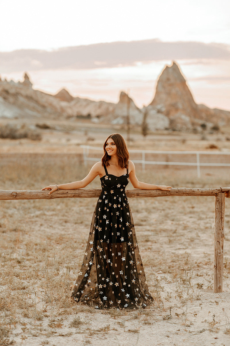 Dame Elegant Aftenkjole lavet af gennemsigtigt stof med stjernedetaljer Stilla