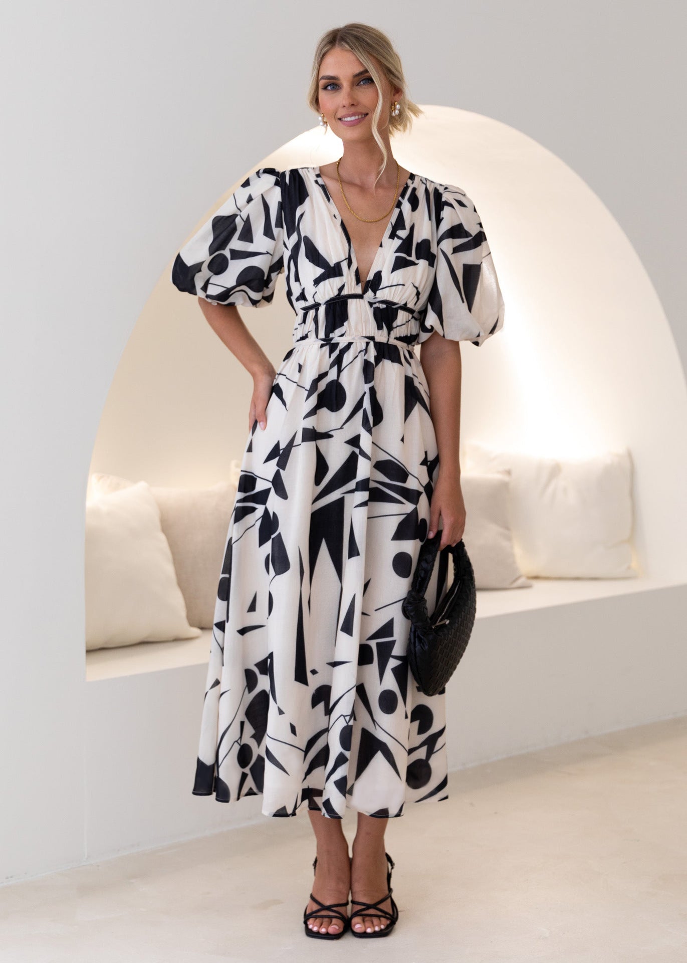 Stilla | Lange V-Udskæring Kjoler Med Pufærmer